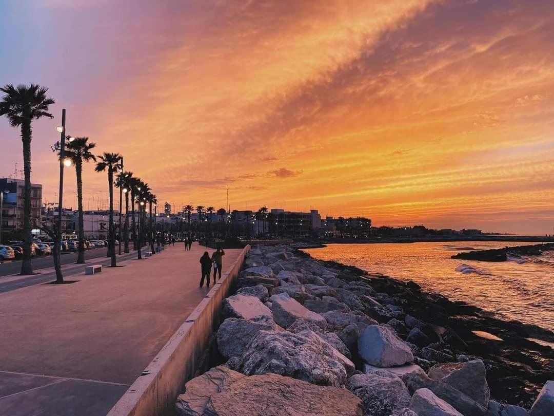 Vacation House A Mola Di Bari Leilighet Eksteriør bilde